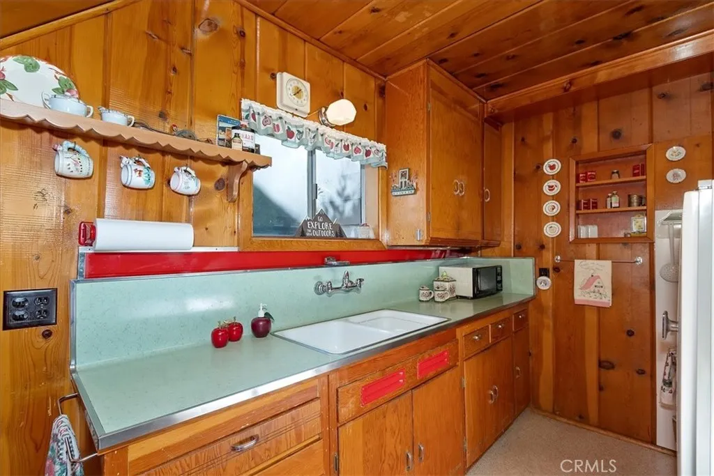 Additional image 35 of 620 Cedar Lane, Twin Peaks, CA 92391