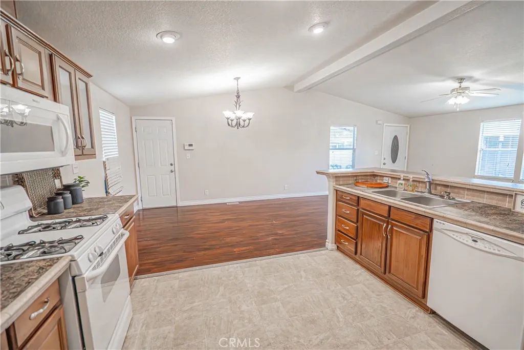 Additional image 44 of 1501 E Avenue I Unit 147, Lancaster, CA 93535