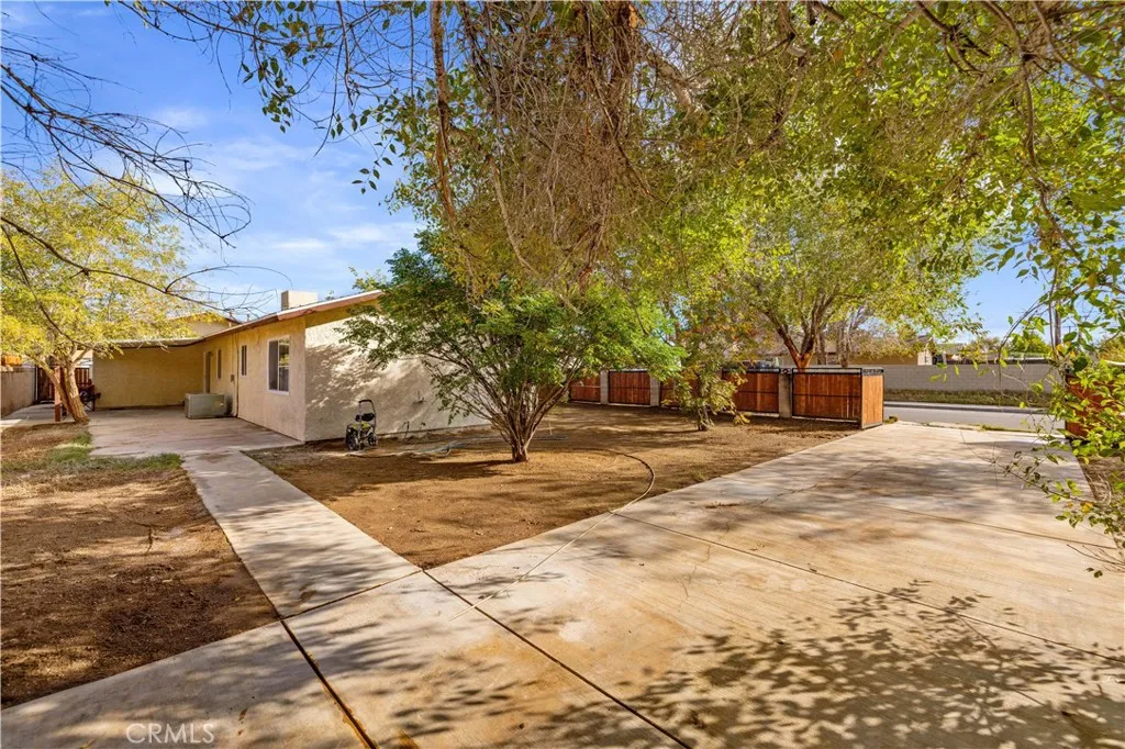 45001 Logue Court, Lancaster, CA 93535