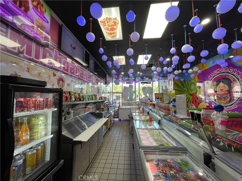 Additional image 15 of 4594 University, San Bernardino, CA 92407