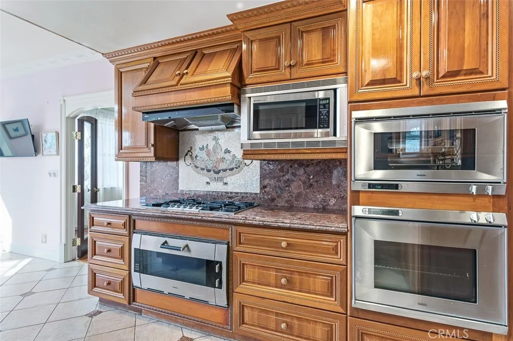 Additional image 14 of 56 N Arroyo Blvd, Pasadena, CA 91105