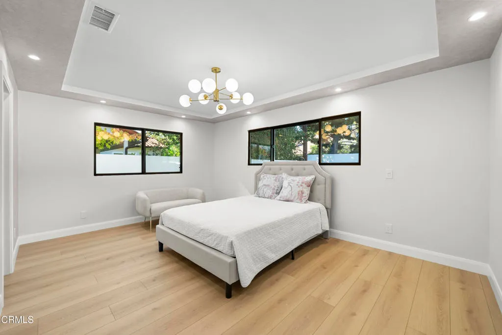 Additional image 21 of 14145 Weddington Street, Los Angeles, CA 91401