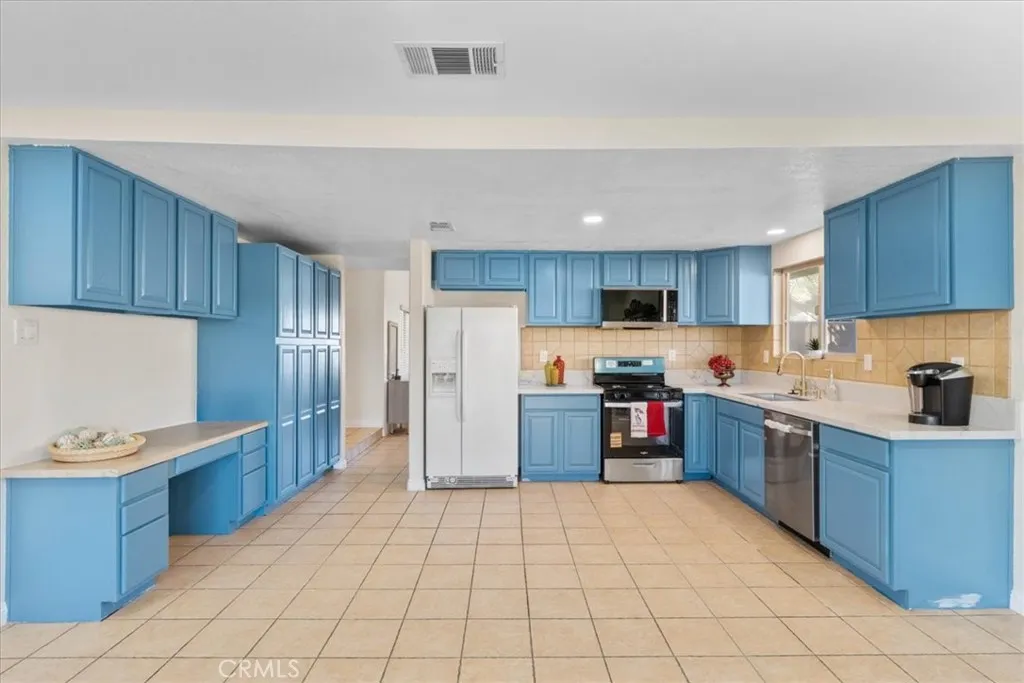 Additional image 49 of 13275 Riverview Dr, Victorville, CA 92395