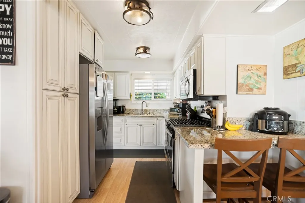 Additional image 7 of 39 Pine Via Avenue, Anaheim, CA 92801