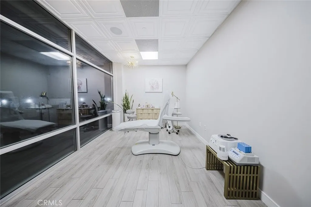 Additional image 17 of W Burbank Boulevard, Burbank, CA 91506