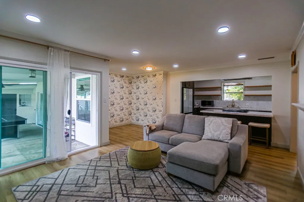 Additional image 7 of 702 N Pine, Anaheim, CA 92805