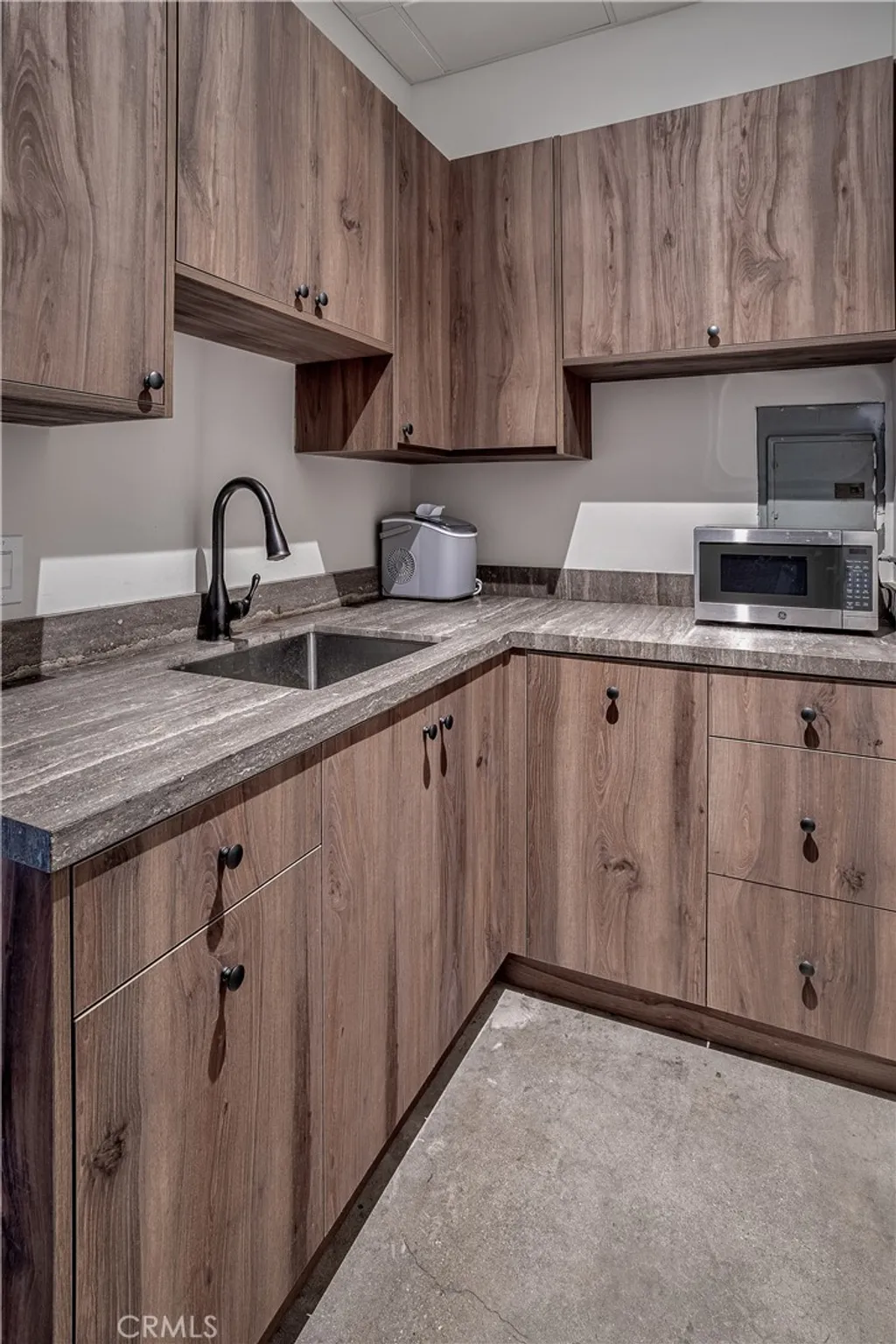 Additional image 16 of 2921 W Burbank Blvd, Burbank, CA 91505