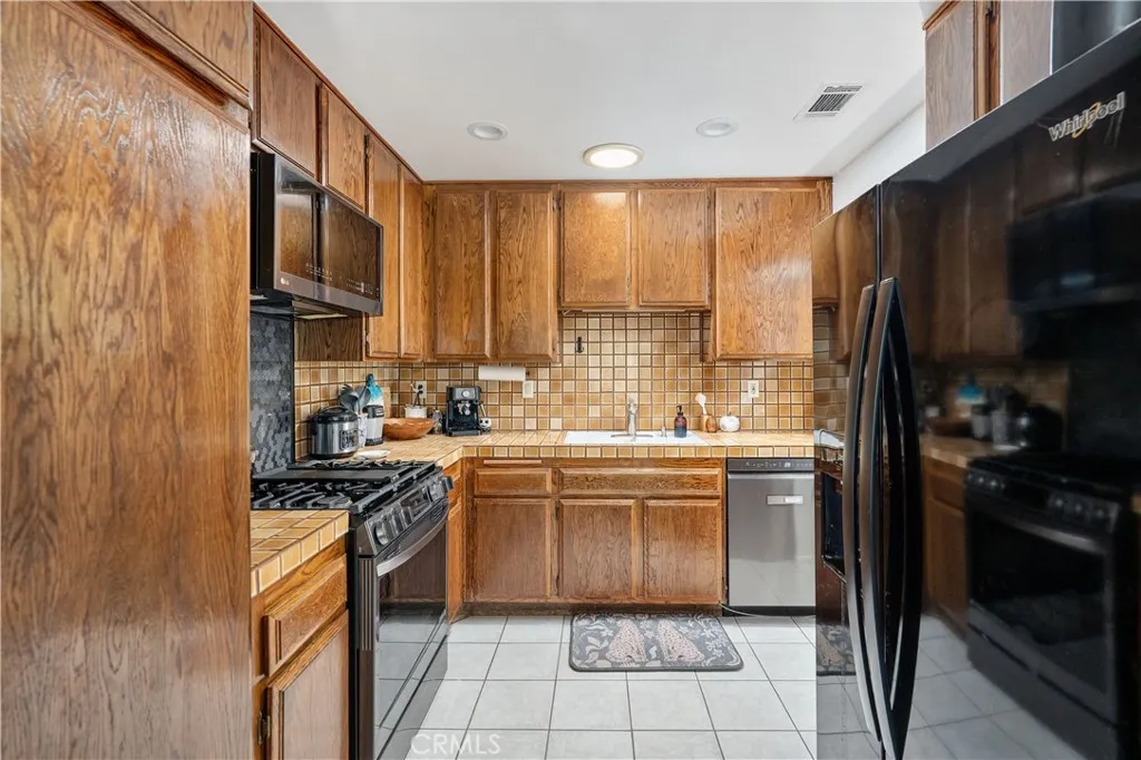 Additional image 46 of 25784 Covala Court, Valencia, CA 91355