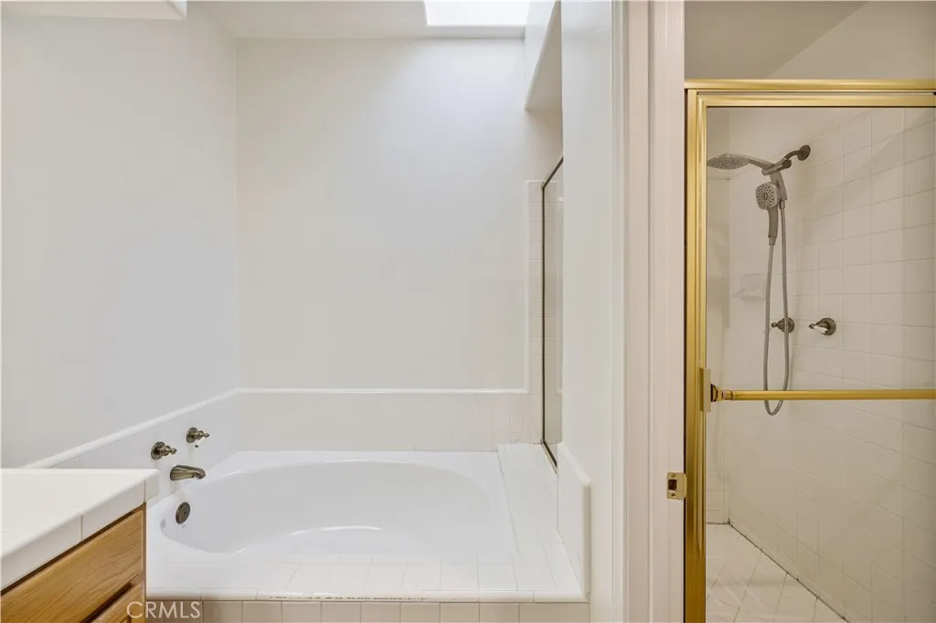 Additional image 24 of 24420 Hampton Dr Unit C, Valencia, CA 91355