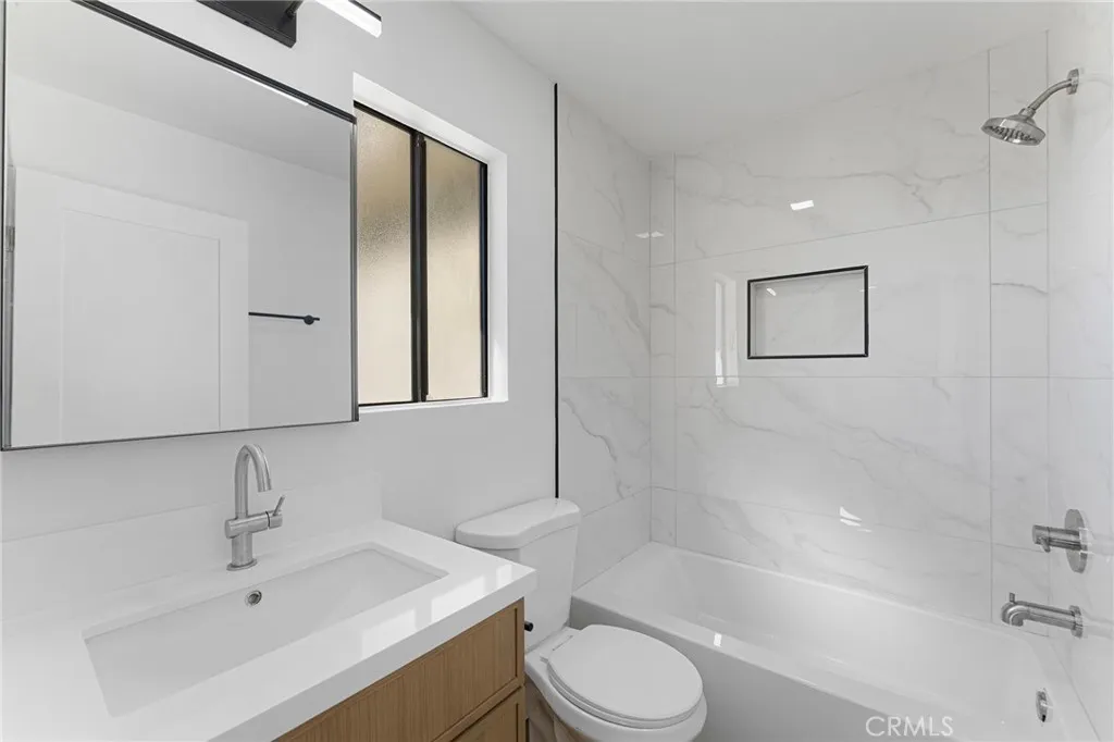 Additional image 16 of 10219 Pinewood Unit 2, Tujunga, CA 91042