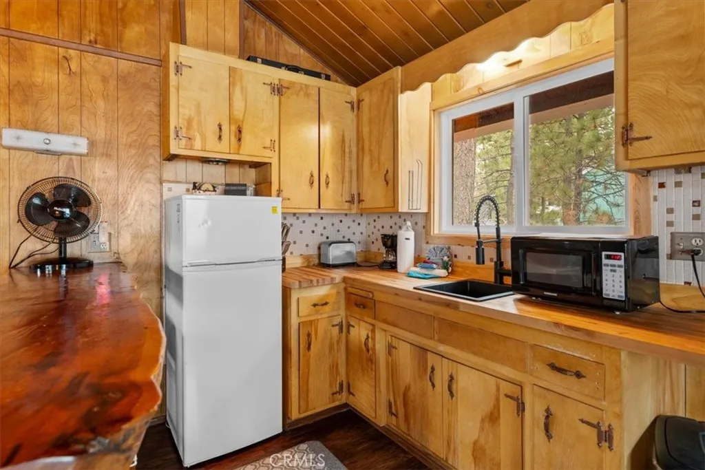 Additional image 64 of 567 Highland Rd, Big Bear Lake, CA 92315