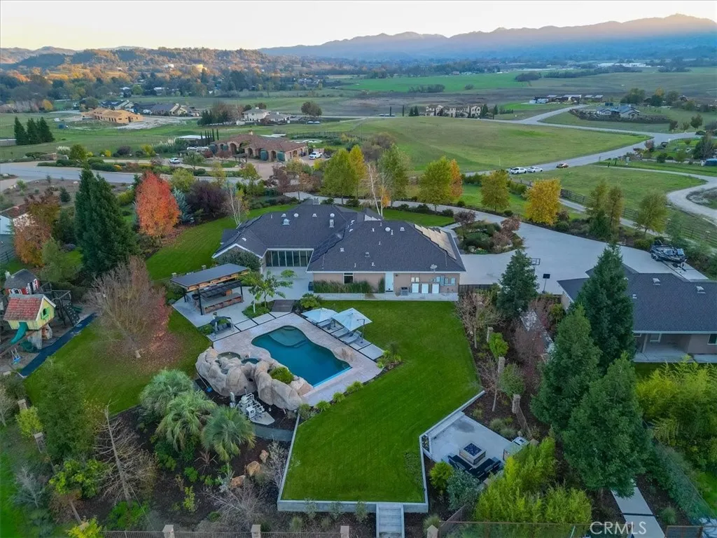 Additional image 3 of 9235 N Forty, Atascadero, CA 93422