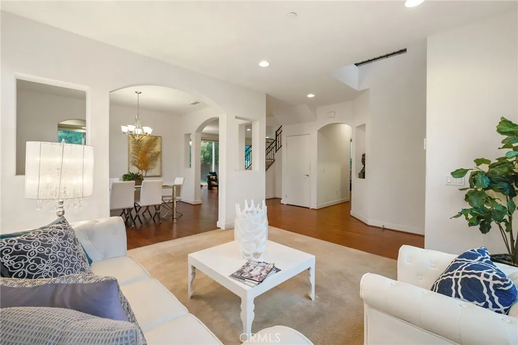 Additional image 20 of 18141 Topham Street, Tarzana, CA 91335