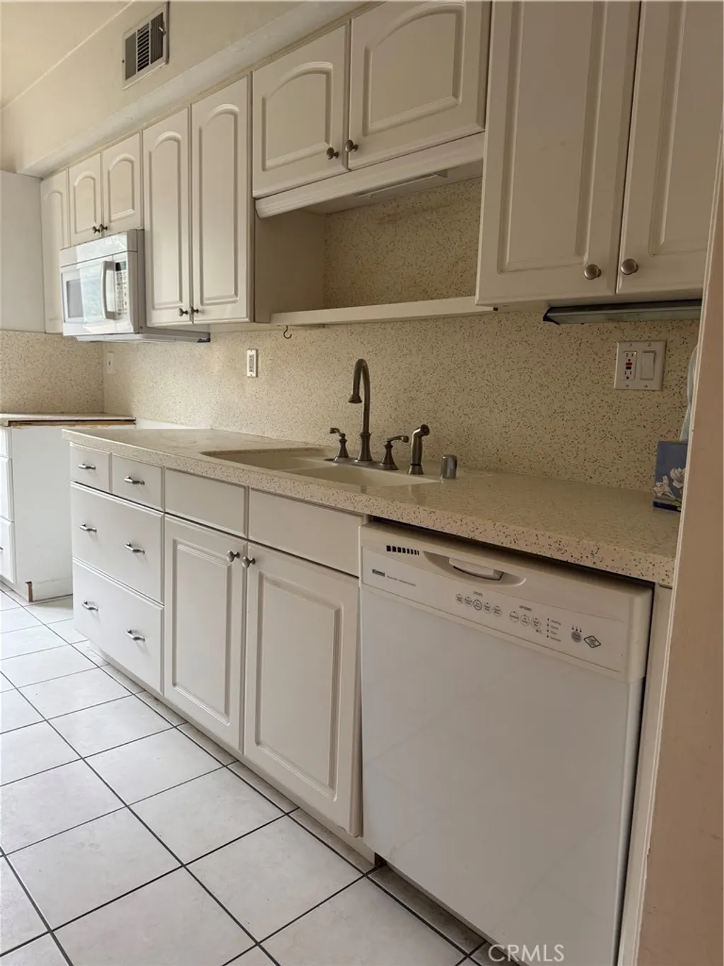 Additional image 5 of 8145 Canby Avenue Unit 2, Reseda, CA 91335