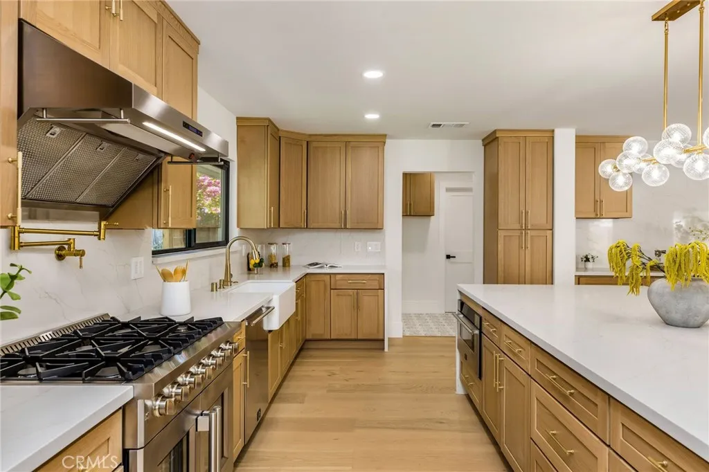 Additional image 44 of 17601 McCormick Street, Encino, CA 91316