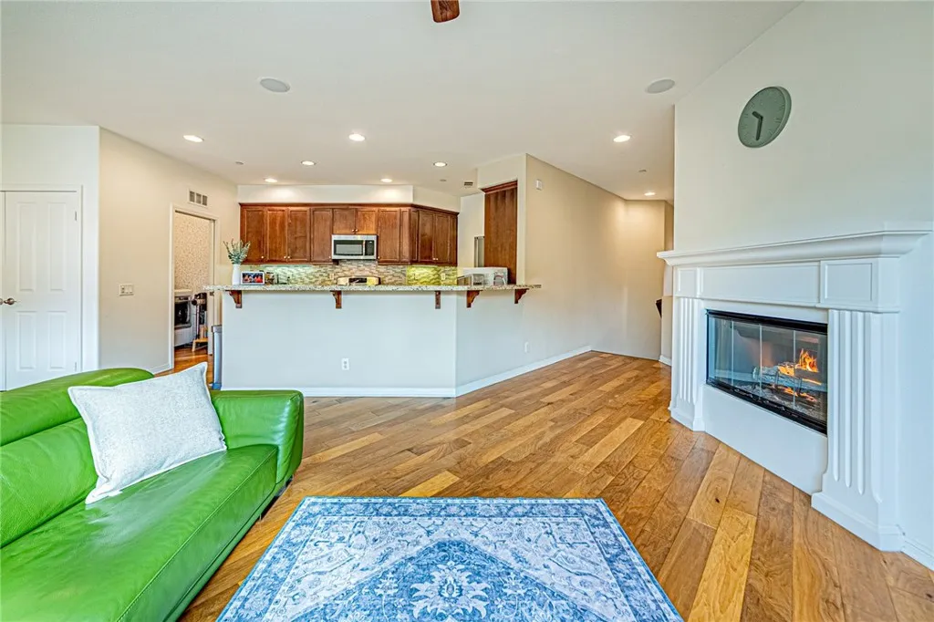 Additional image 5 of 15229 Columbus Square, Tustin, CA 92782