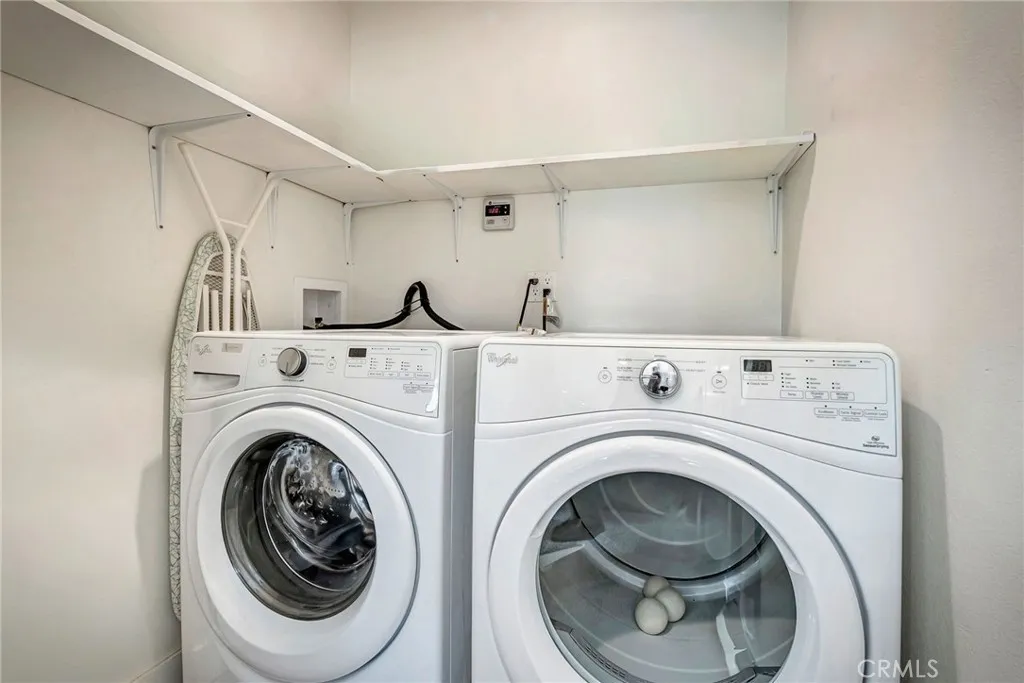 Additional image 22 of 17232 Elkwood St, Lake Balboa, CA 91406