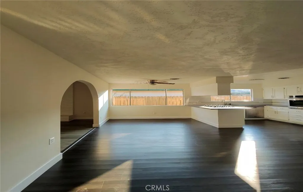 4513 Summer Side Ave, Bakersfield, CA 93309 photo 4