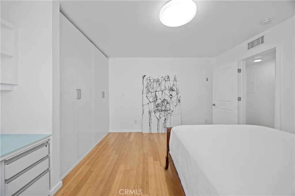 Additional image 13 of 14960 Victory Unit 102, Van Nuys, CA 91411