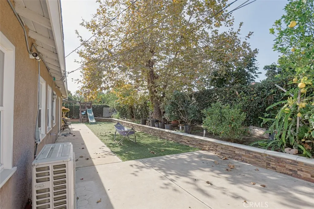 Additional image 14 of 1402 N Parsons Pl, Santa Ana, CA 92703