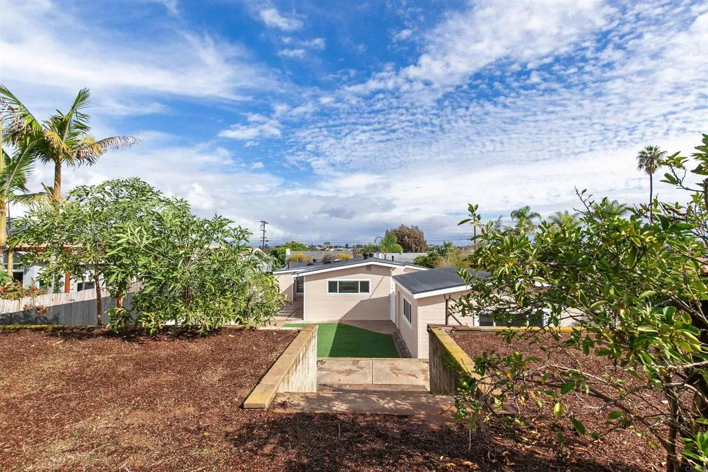 Additional image 138 of 3840 Tomahawk Lane, San Diego, CA 92117