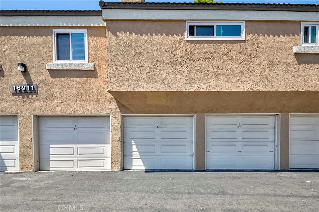 Additional image 56 of 16911 Eastlake LN Unit 88, Huntington Beach, CA 92647