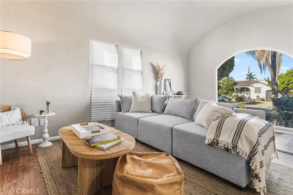 Additional image 4 of 2056 W 70th St, Los Angeles, CA 90047