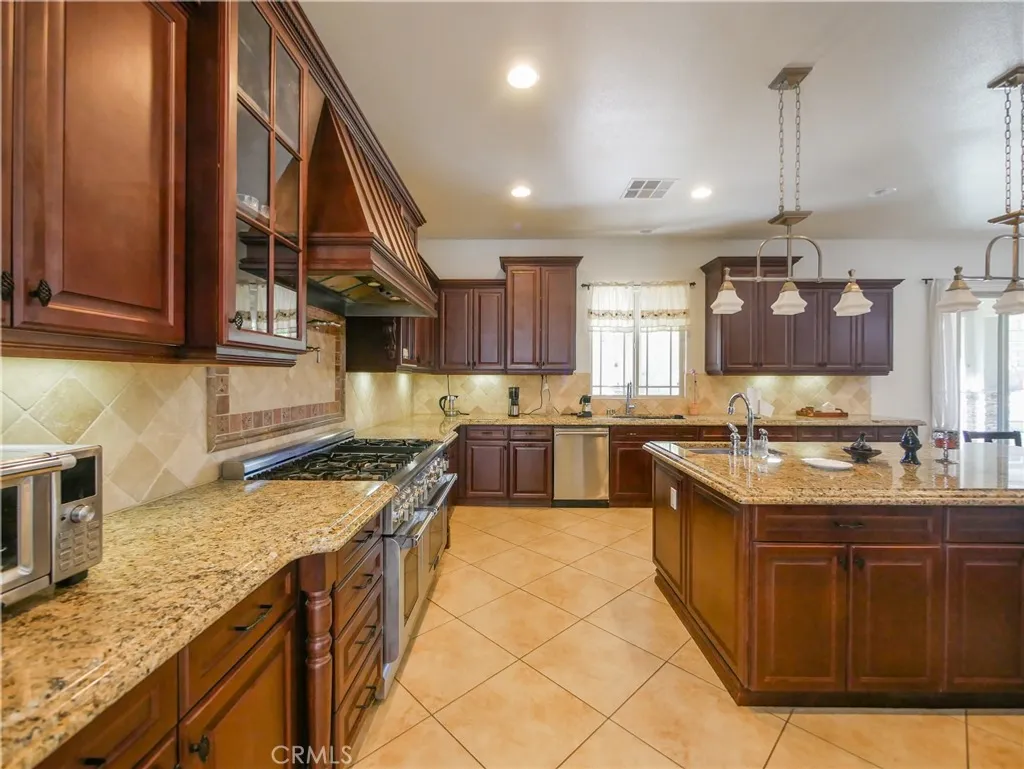 Additional image 11 of 22407 Leisure Dr, Corona, CA 92883