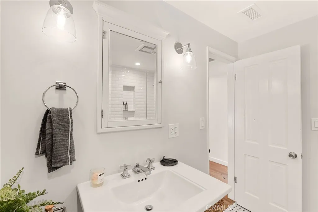 Additional image 43 of 23843 Crosson Drive, Woodland Hills, CA 91367