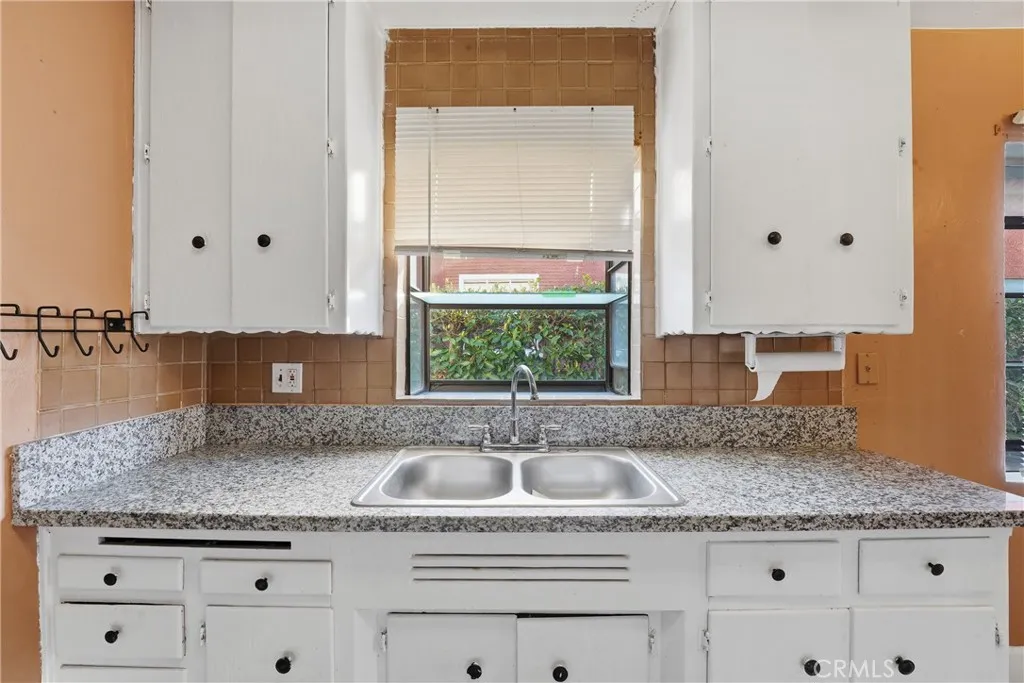 Additional image 47 of 12318 Halo Dr, Lynwood, CA 90262