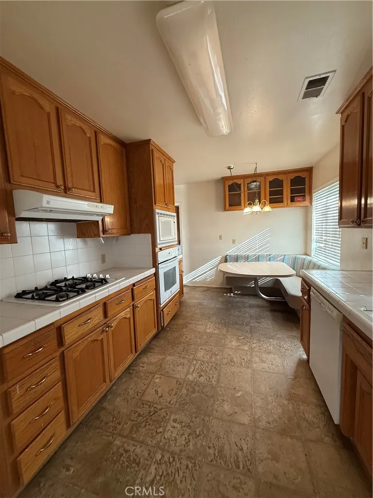 Additional image 11 of 2104 Watson Street, Bakersfield, CA 93308