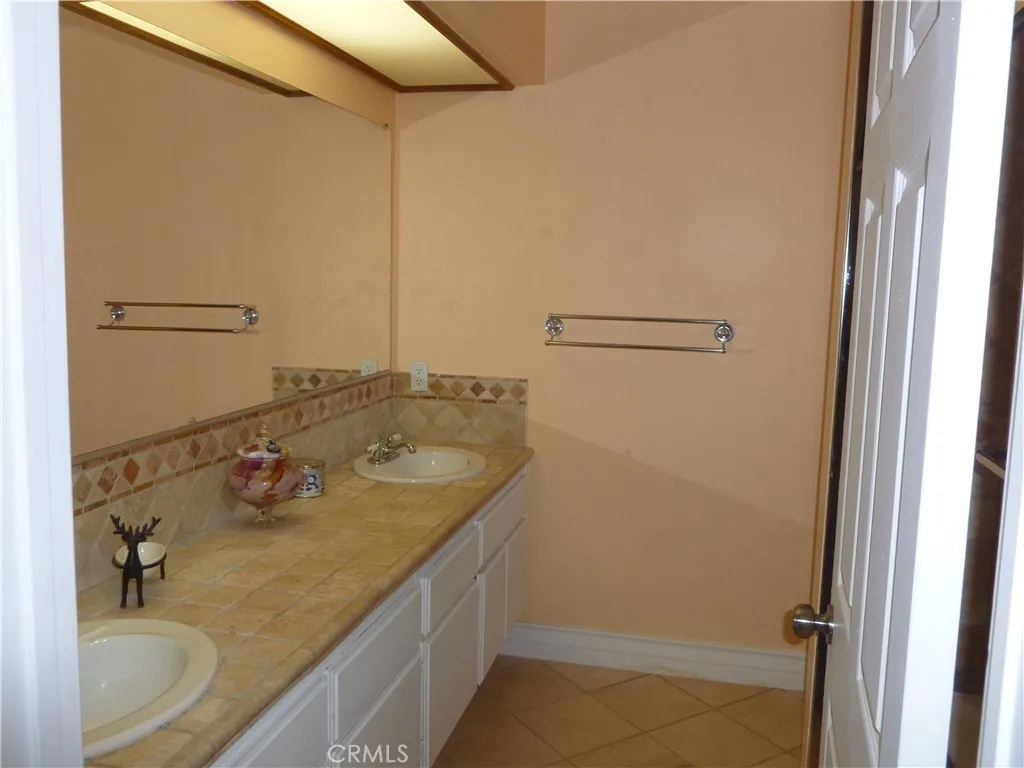 Additional image 61 of 14030 Simshaw Ave, Sylmar, CA 91342