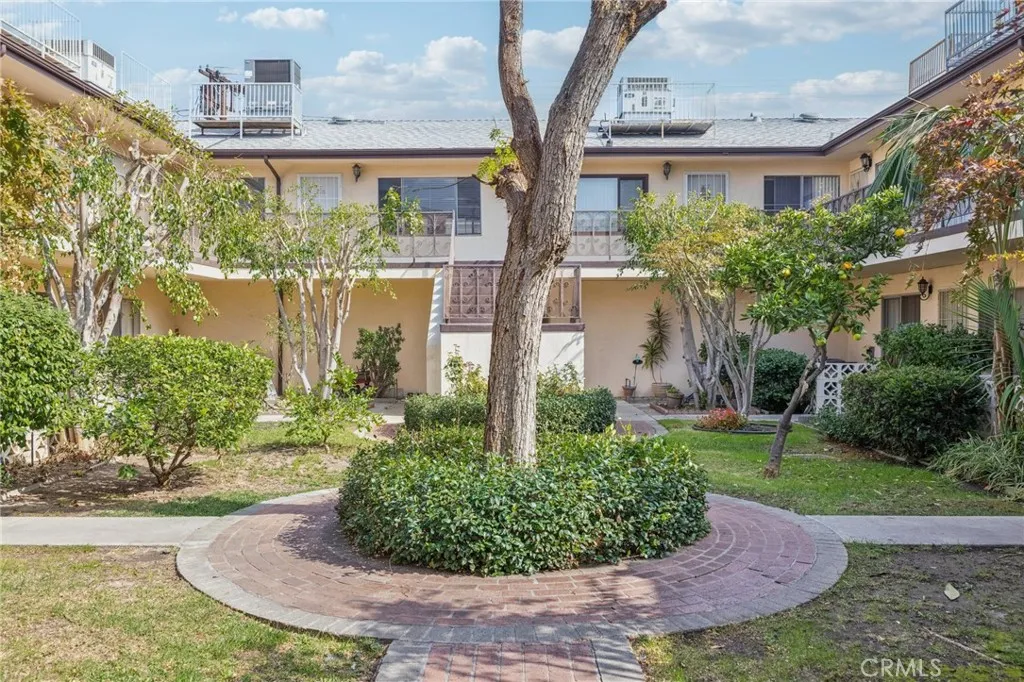 Additional image 52 of 312 N Louise Street Unit 210, Glendale, CA 91206