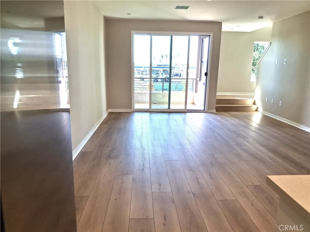 Additional image 11 of 109 S Laxore Street Unit 303, Anaheim, CA 92804