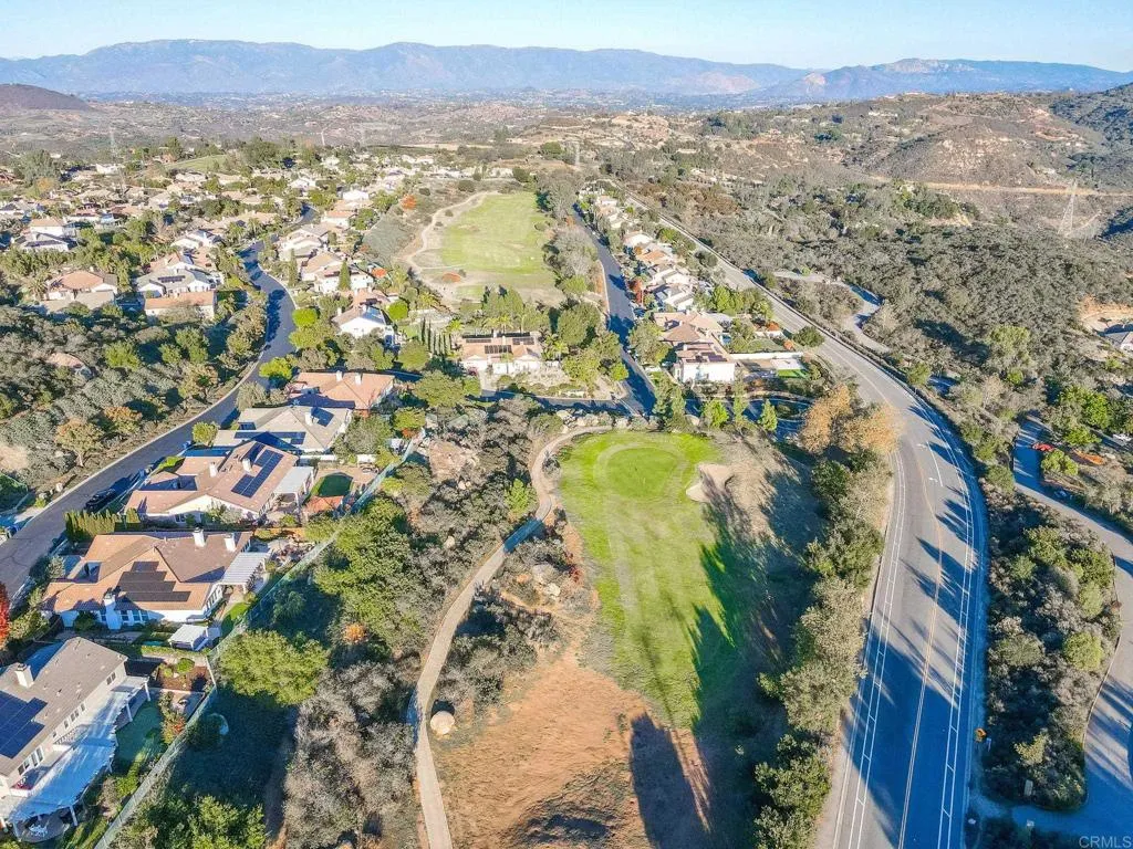 10353 Pinion Trl, Escondido, CA 92026