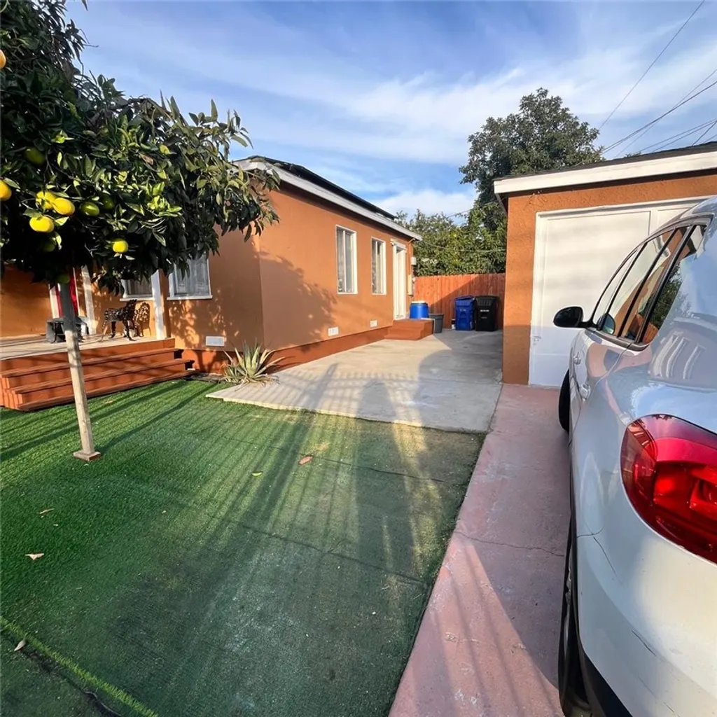 Additional image 3 of 2102 E Lucien St, Compton, CA 90222