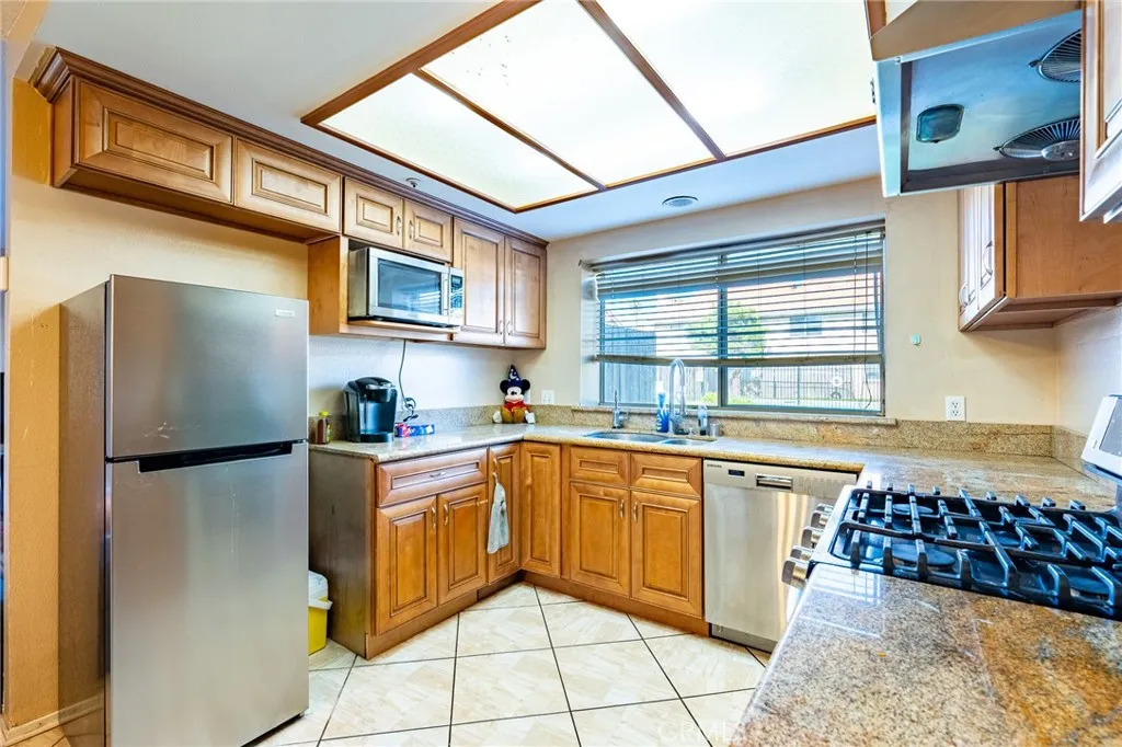 Additional image 13 of 369 E Phillips Boulevard, Pomona, CA 91766