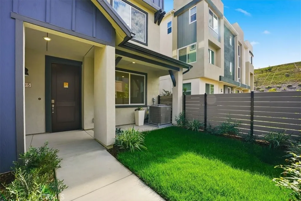 Additional image 52 of 27315 Bear Creek Lane, Valencia, CA 91381