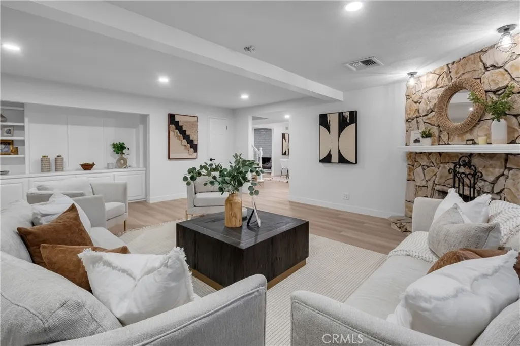 Additional image 101 of 19261 Brae Gln, Santa Ana, CA 92705