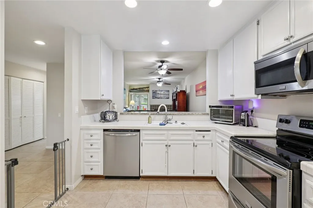 Additional image 24 of 944 Lupine Hills Dr, Vista, CA 92081