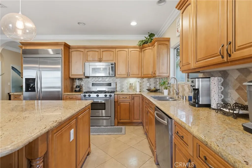 Additional image 48 of 22711 Collins Street, Woodland Hills, CA 91367