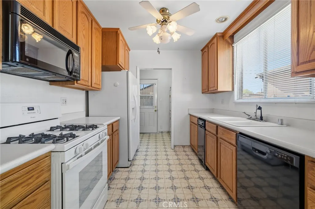 Additional image 3 of 2912 Yearling Street, Lakewood, CA 90712