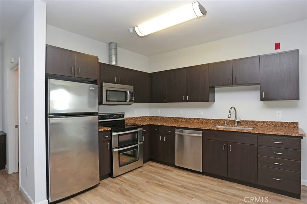 Additional image 45 of 1759 Fulton St, Fresno, CA 93721