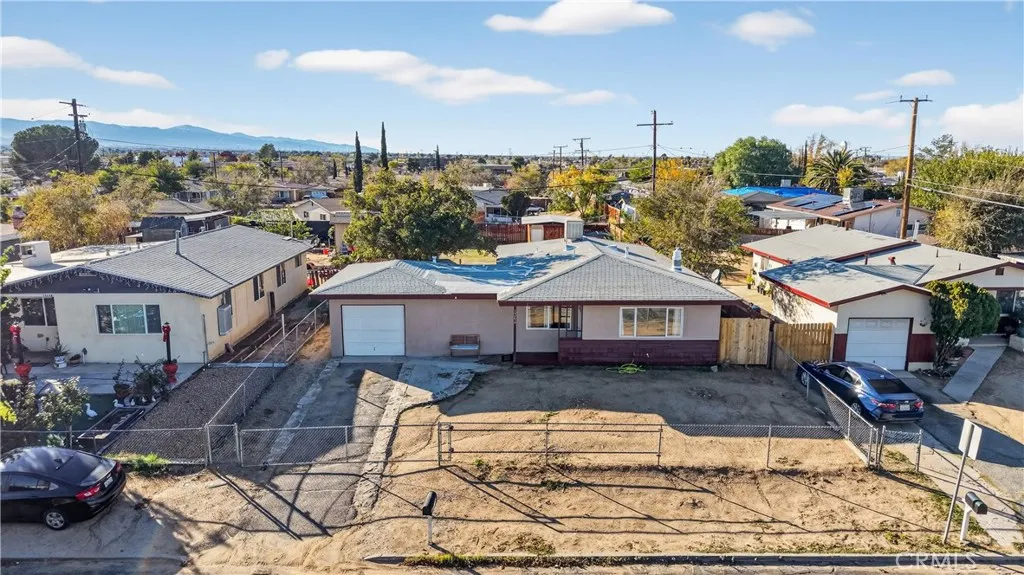 15254 Las Piedras Drive, Victorville, CA 92395