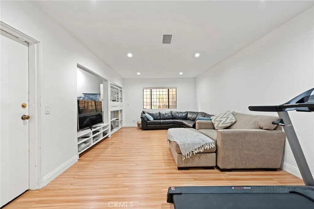 Additional image 50 of 1832 Redcliff Street, Los Angeles, CA 90026