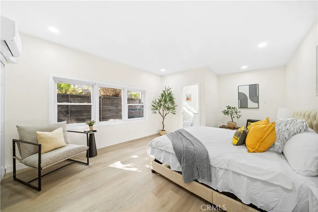 Additional image 14 of 713 Flower Ave, Venice, CA 90291