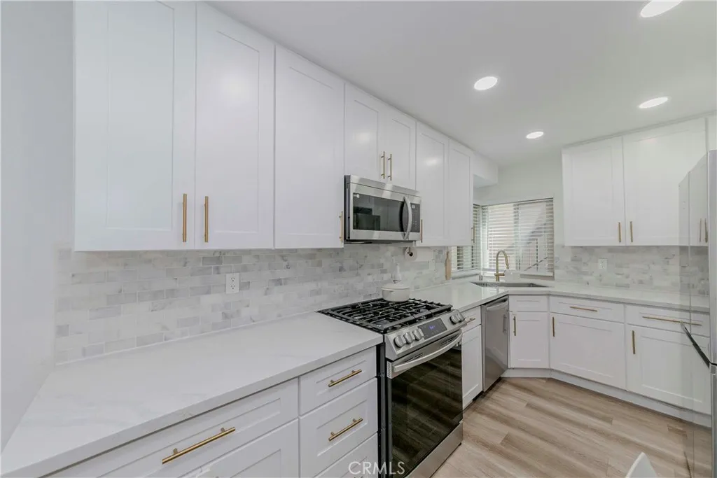 Additional image 16 of 16911 Eastlake LN Unit 88, Huntington Beach, CA 92647