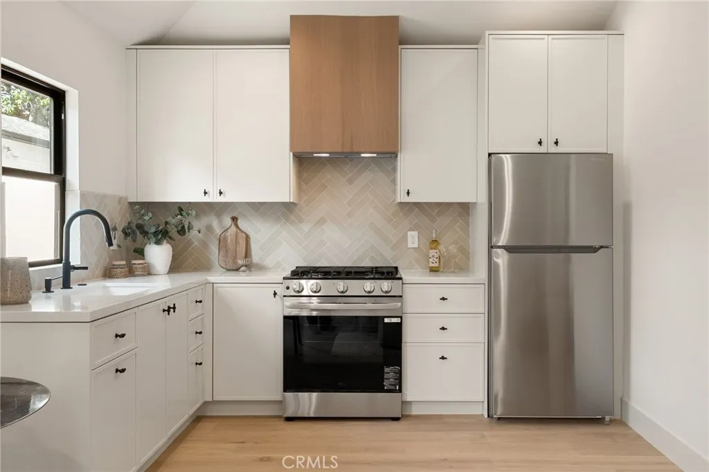 Additional image 43 of 5444 Morella Ave, Valley Village, CA 91607