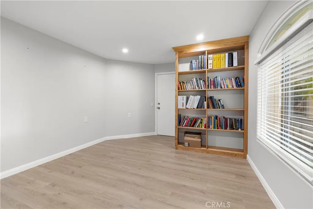 Additional image 92 of 6998 Summit Valley Road, Hesperia, CA 92345