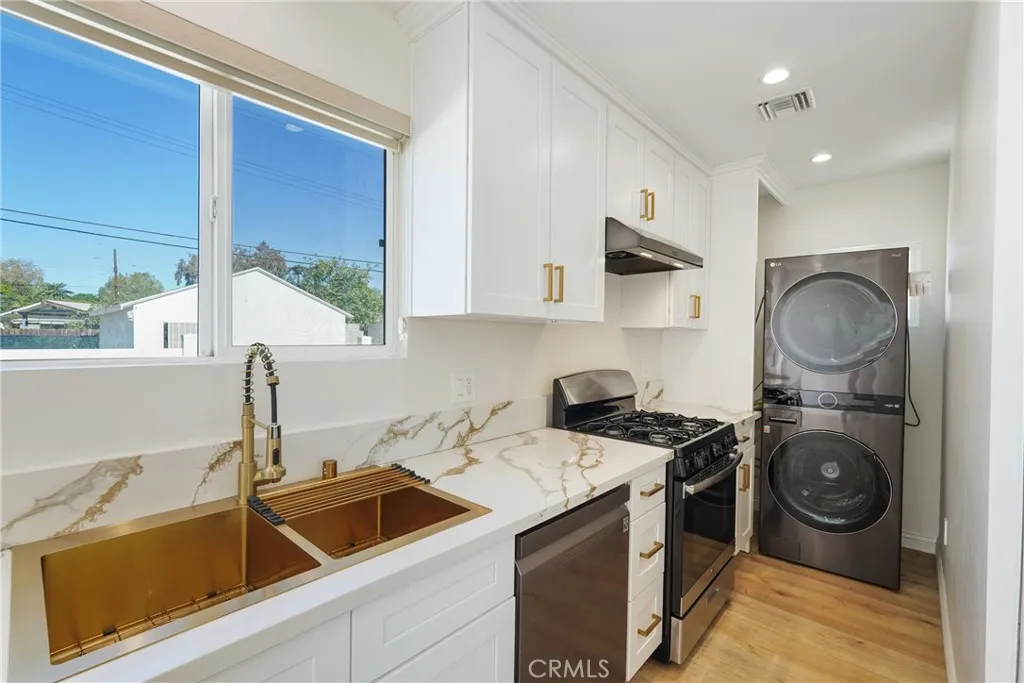 Additional image 58 of 12317 Roscoe, Sun Valley, CA 91352